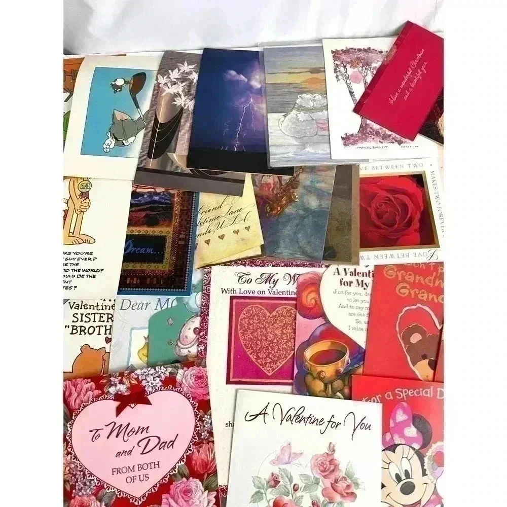 VTG 31 Greeting Cards Valentines Day Birthday Holiday Bears‎ Hearts UNUSED